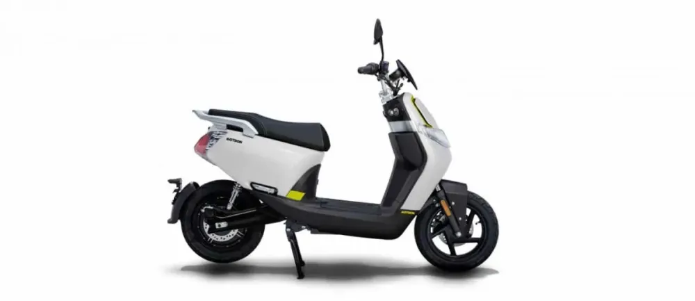 Motron - Scooter Électrique Whizz (2)webp