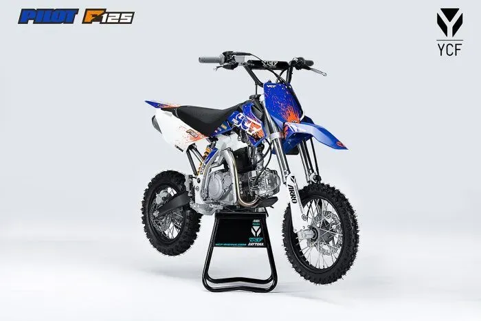 YCF  Pilot F125 (3)