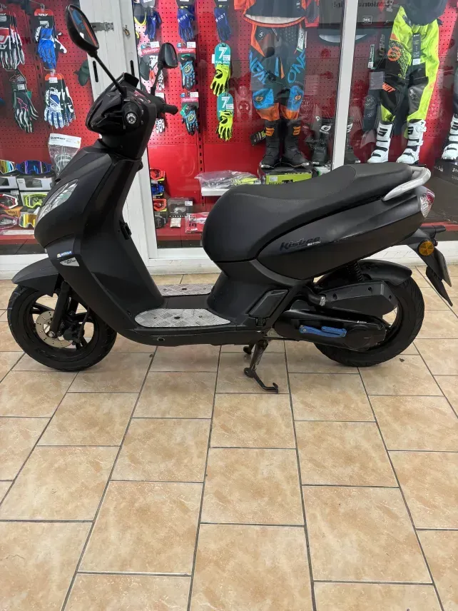 PEUGEOT KISBEE 4TEMPS 50CM3 NOIR (1)