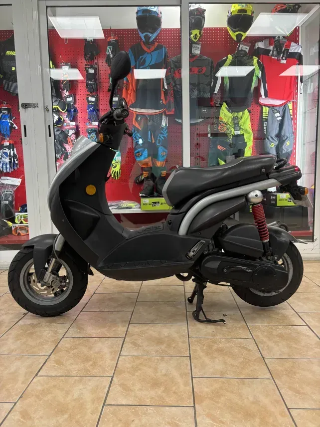 PEUGEOT LUDIX TREND 50CM3 (2)