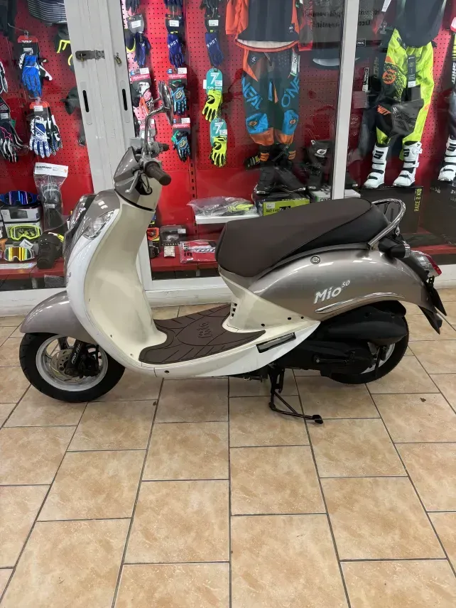 SYM MIO 50CM3 MARRON & BEIGE (2)